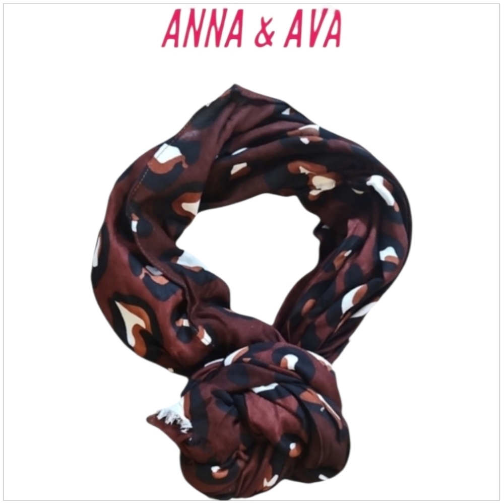 NWT Anna & Ava Oversized Red Leopard Print Oblong Scarf